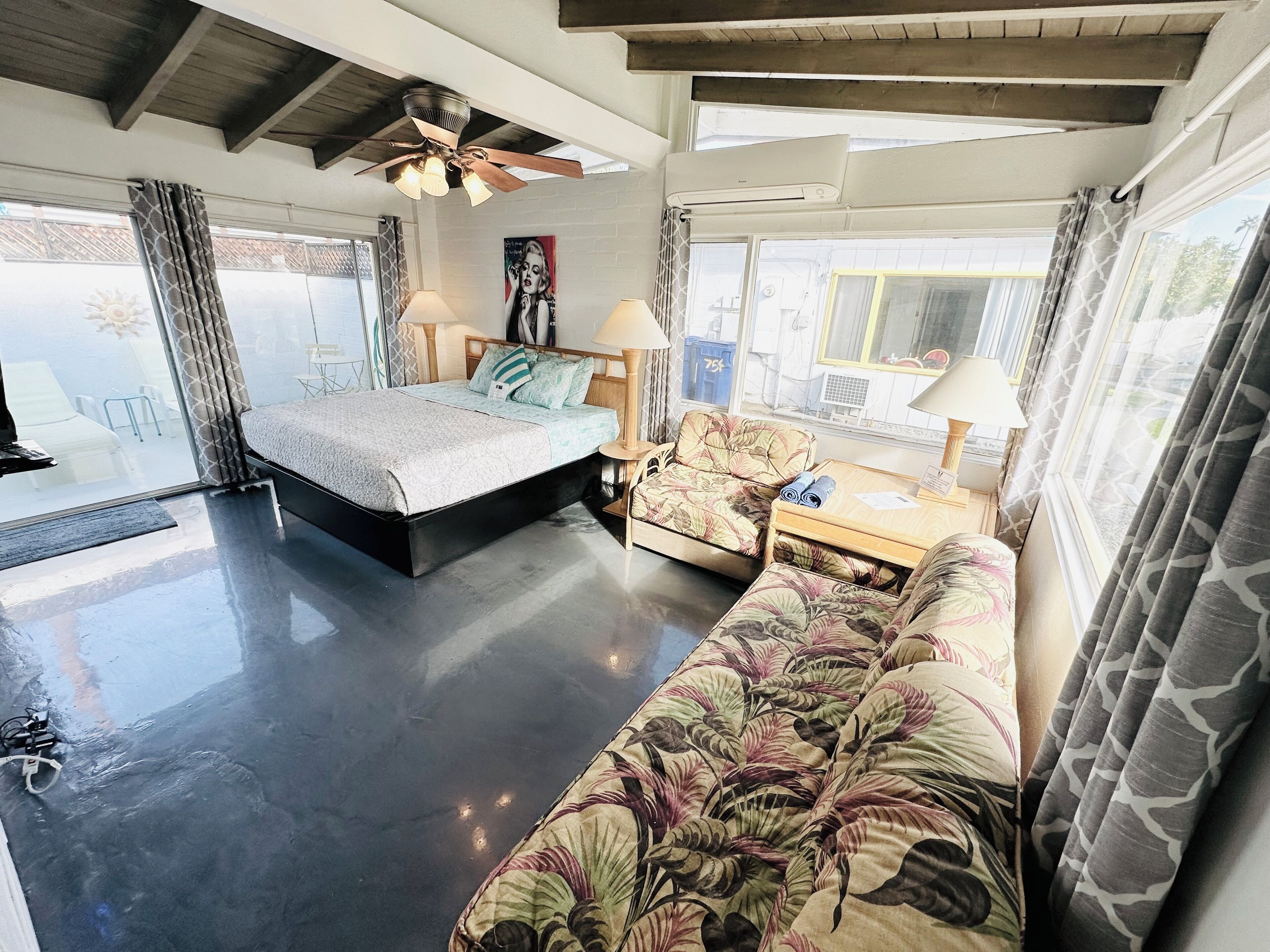 premium bedding, individually decorated, individually furnished, desk