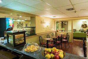 包每日自助早餐