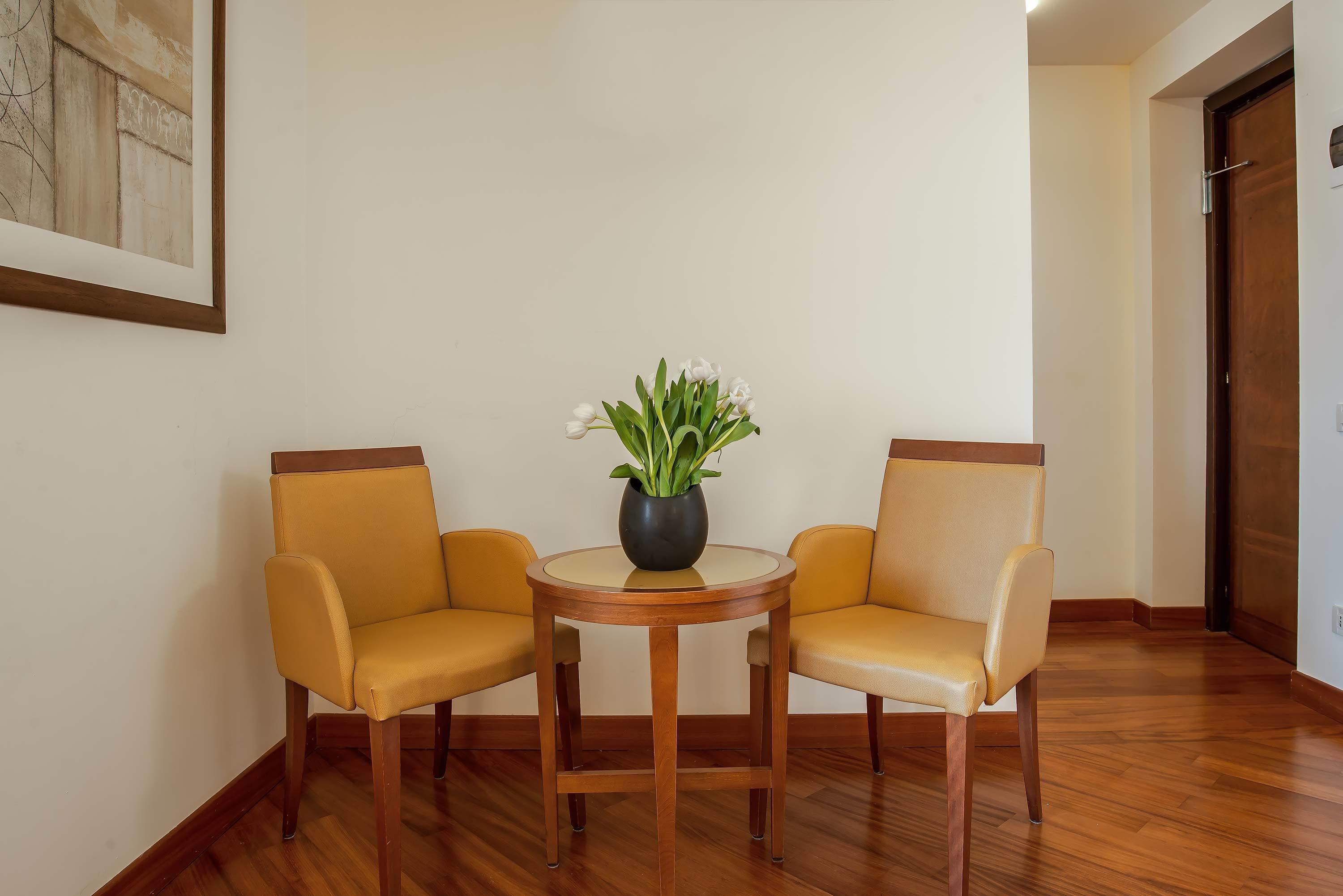 family room | room amenity