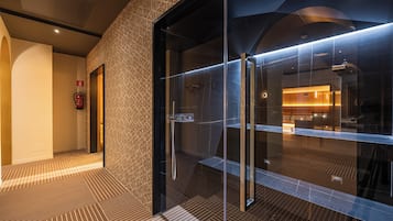 Sauna, dampbad, tyrkisk bad/hammam, kropsbehandlinger, hot stone-massage