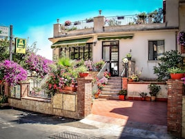 Facciata della struttura