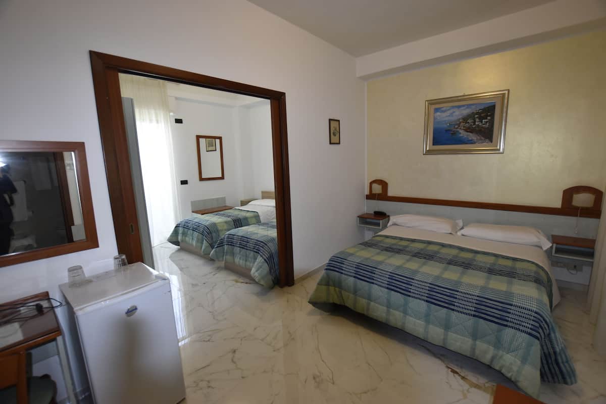 Family Room, 2 Bedrooms, Garden Area