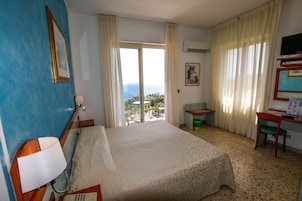 Minibar, in-room safe, desk, iron/ironing board