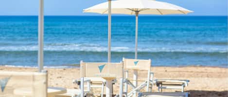 Private beach nearby, white sand, beach shuttle, sun-loungers