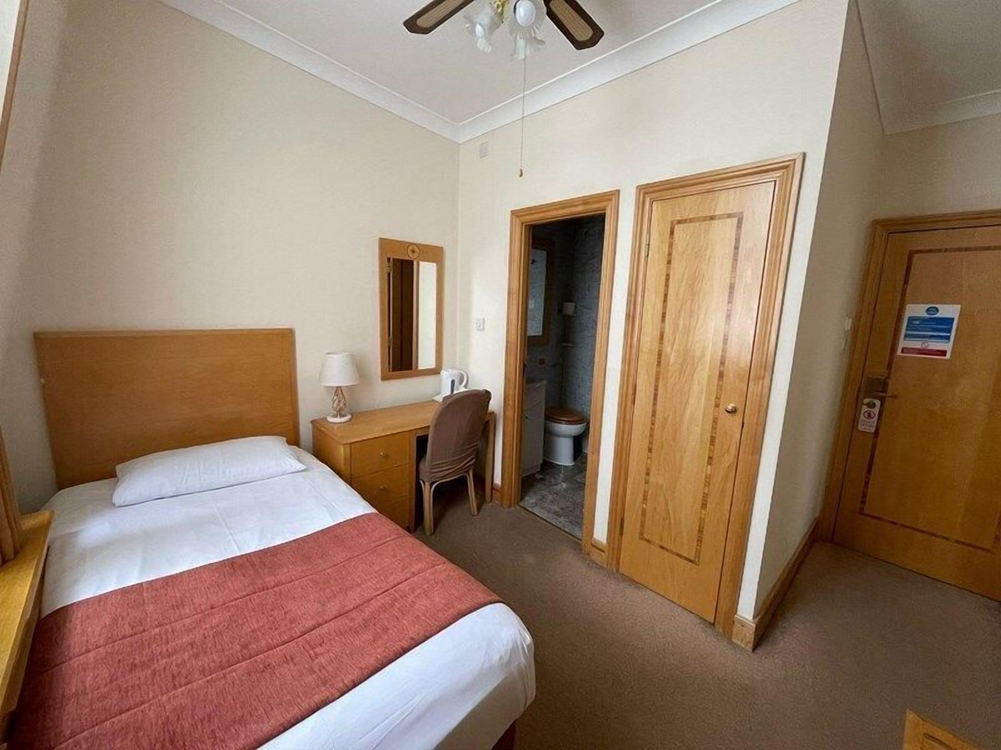 In-room safe, blackout curtains, free WiFi, bed sheets