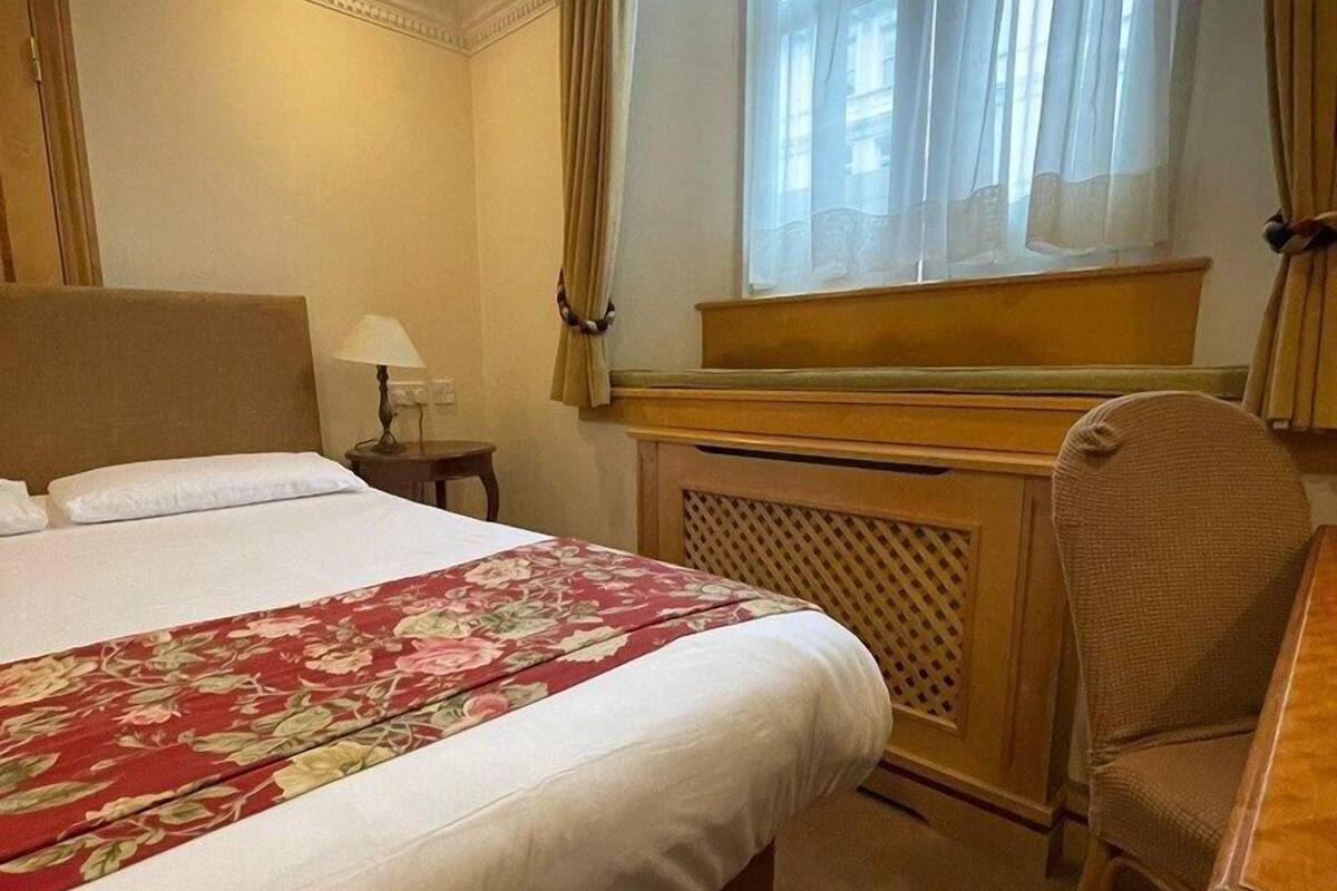 In-room safe, blackout drapes, WiFi (free), bed sheets