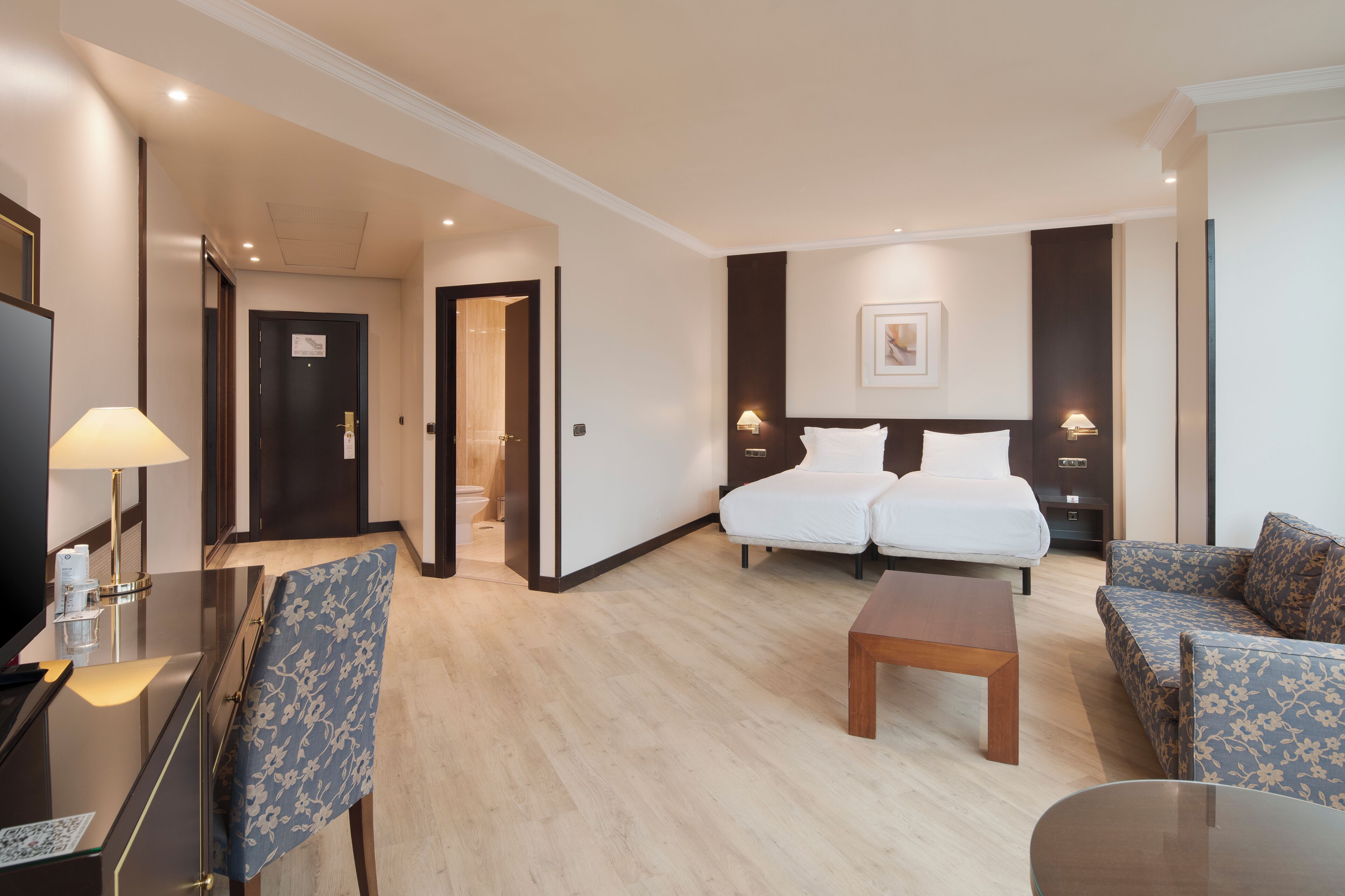 Minibar, in-room safe, desk, soundproofing