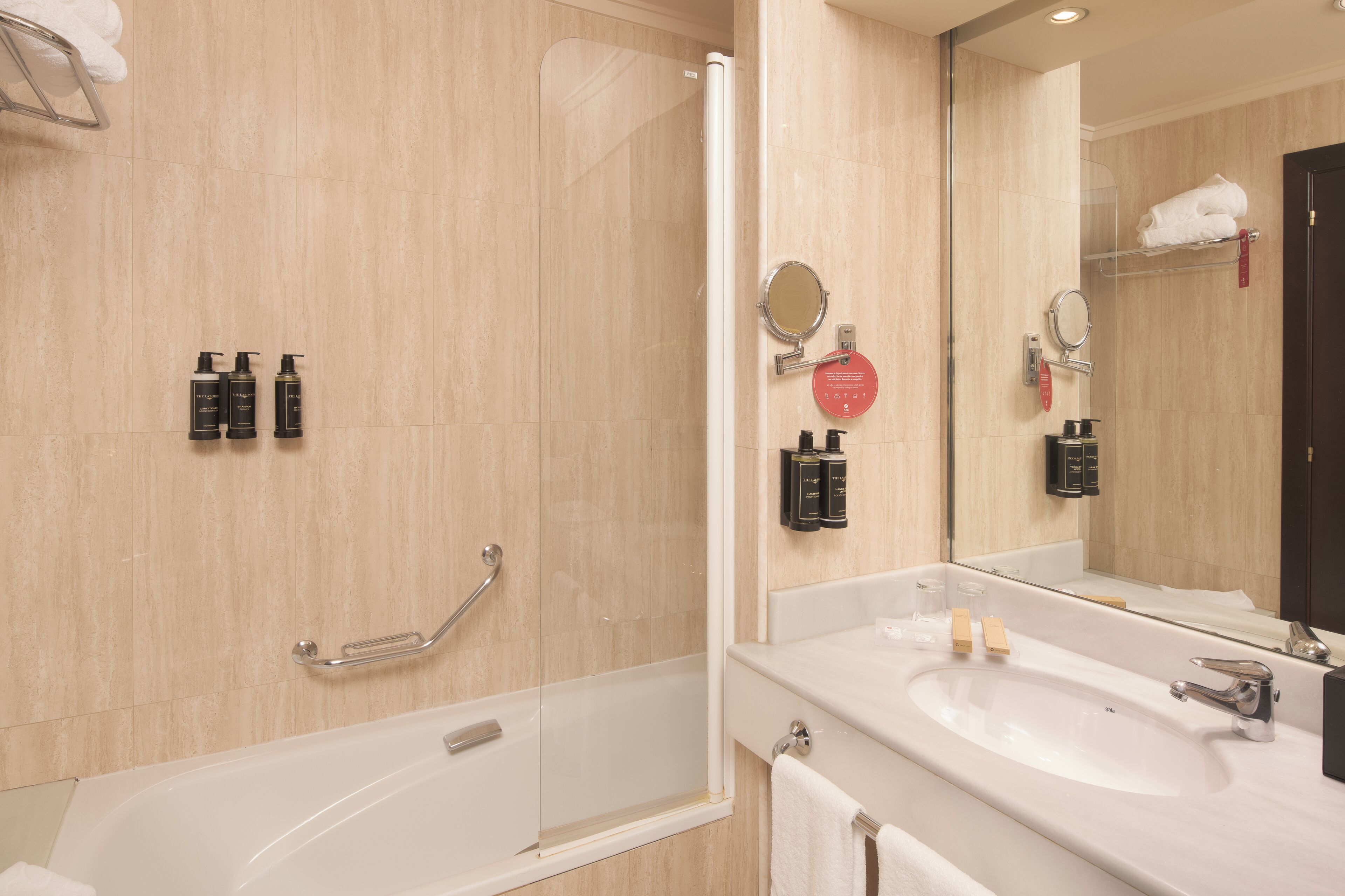 double room (extra bed) | bathroom | designer toiletries, hair dryer, bidet, towels