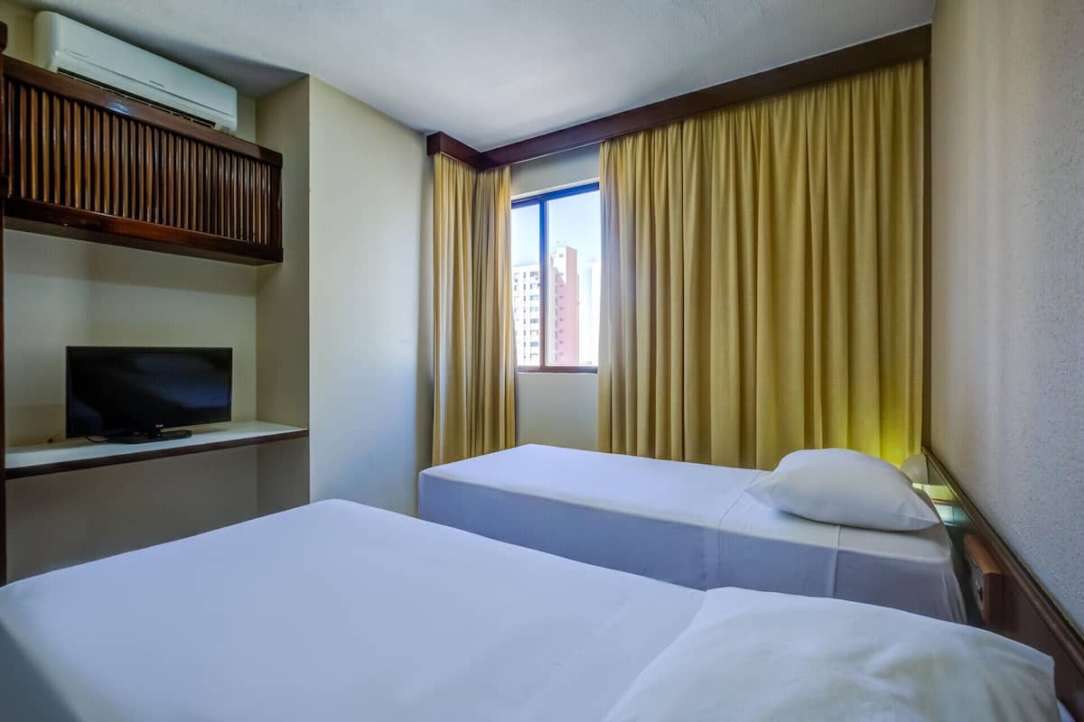 Minibar, wifi gratis, ropa de cama