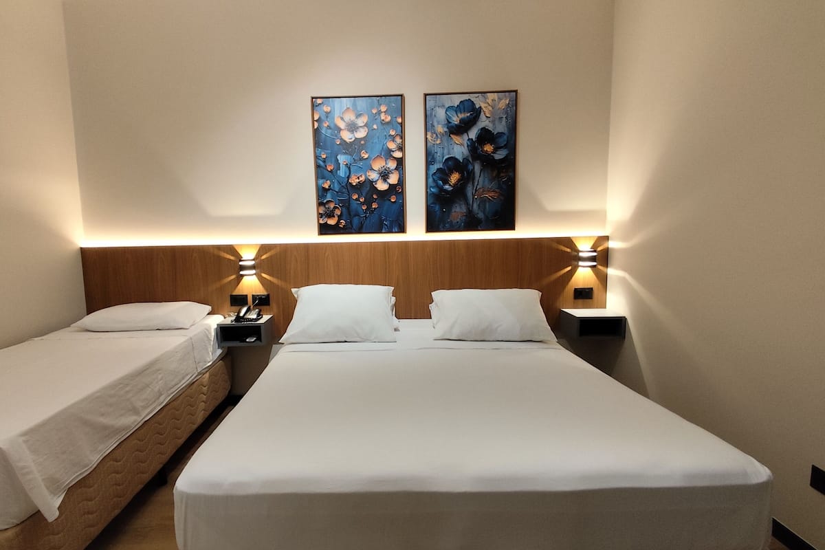 Chambre Triple Deluxe | Minibar, Wi-Fi gratuit, draps fournis