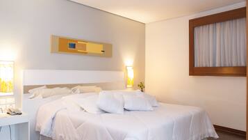 Apartamento (Master) | Frigobar, cofres nos quartos, Wi-Fi de cortesia, roupa de cama