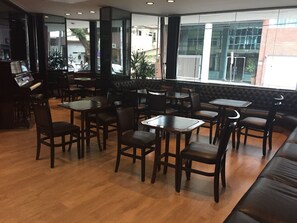 Bar (en la propiedad)