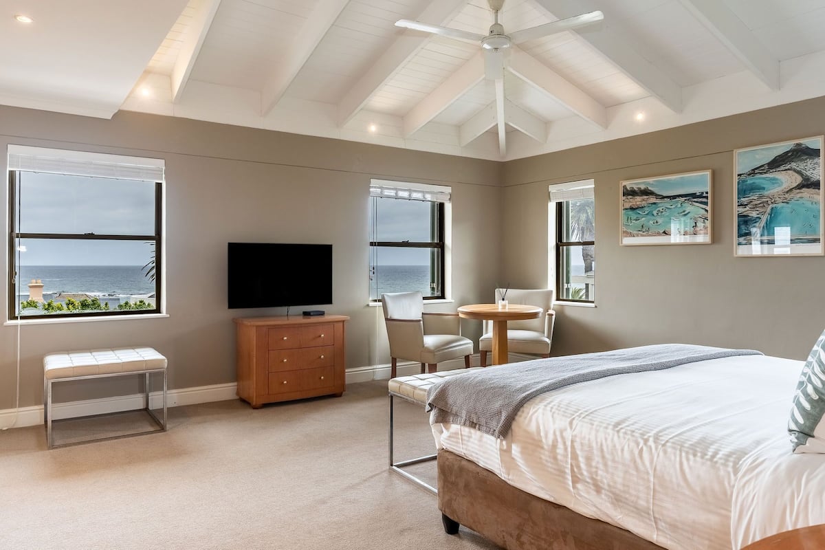 Ocean Suite | 1 bedroom, Egyptian cotton sheets, premium bedding, minibar