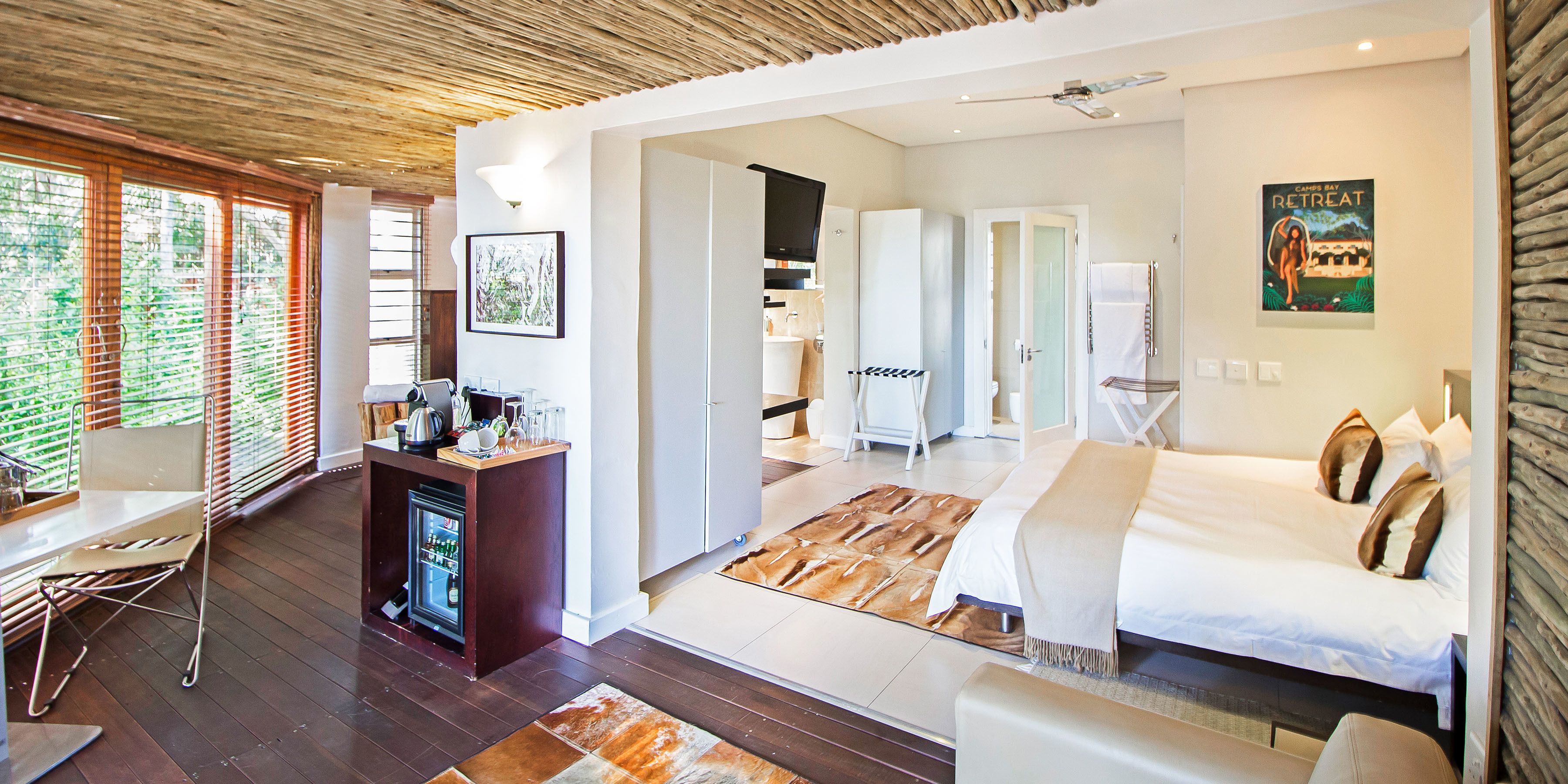 superior room, 1 king bed | 1 bedroom, egyptian cotton sheets, premium bedding, minibar