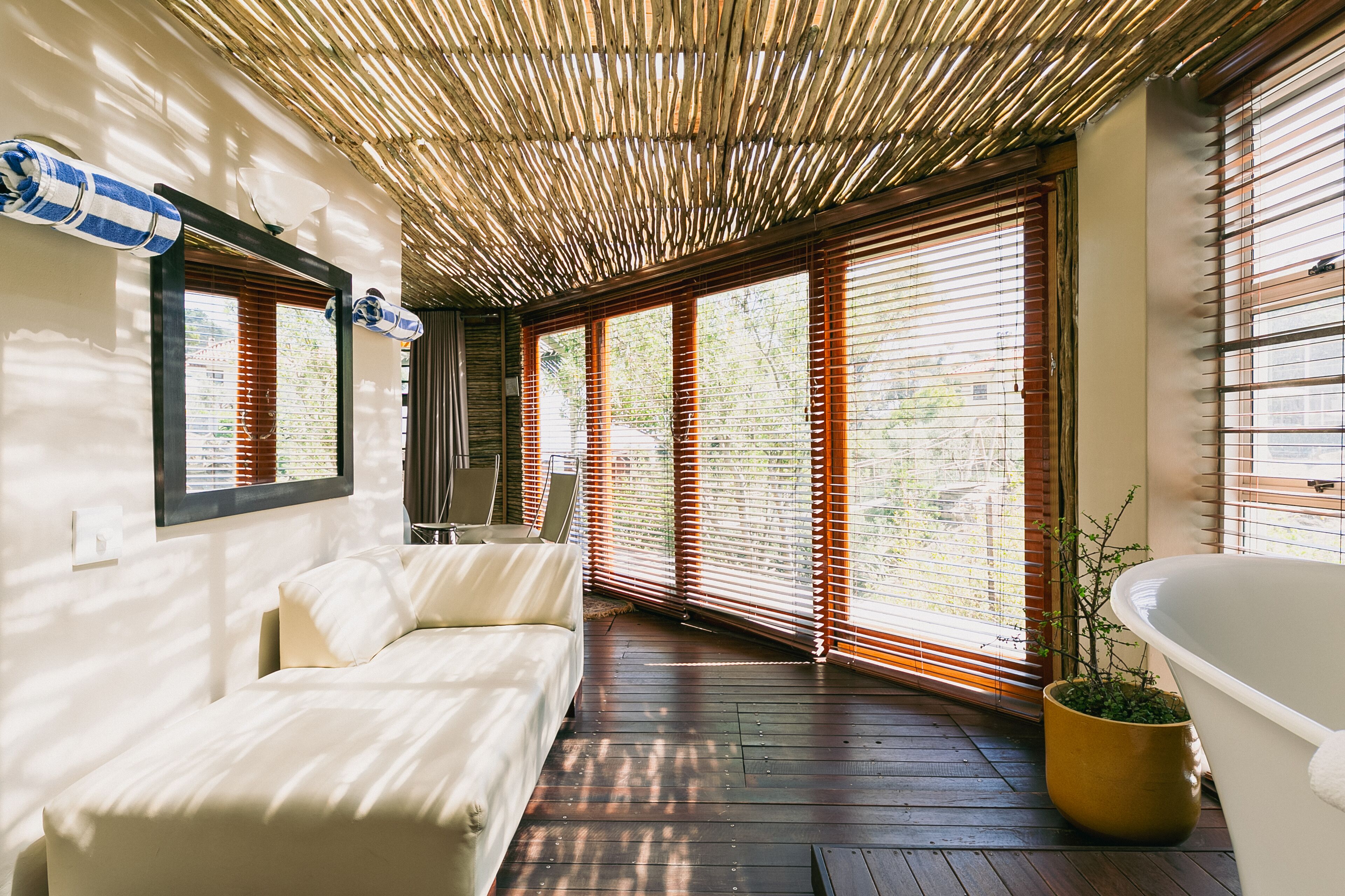 Nature Wellness Room | ห้องน้ำ | ของใช้ในห้องน้ำฟรี, ไดร์เป่าผม, เสื้อคลุมอาบน้ำ, รองเท้าสวมภายในห้อง