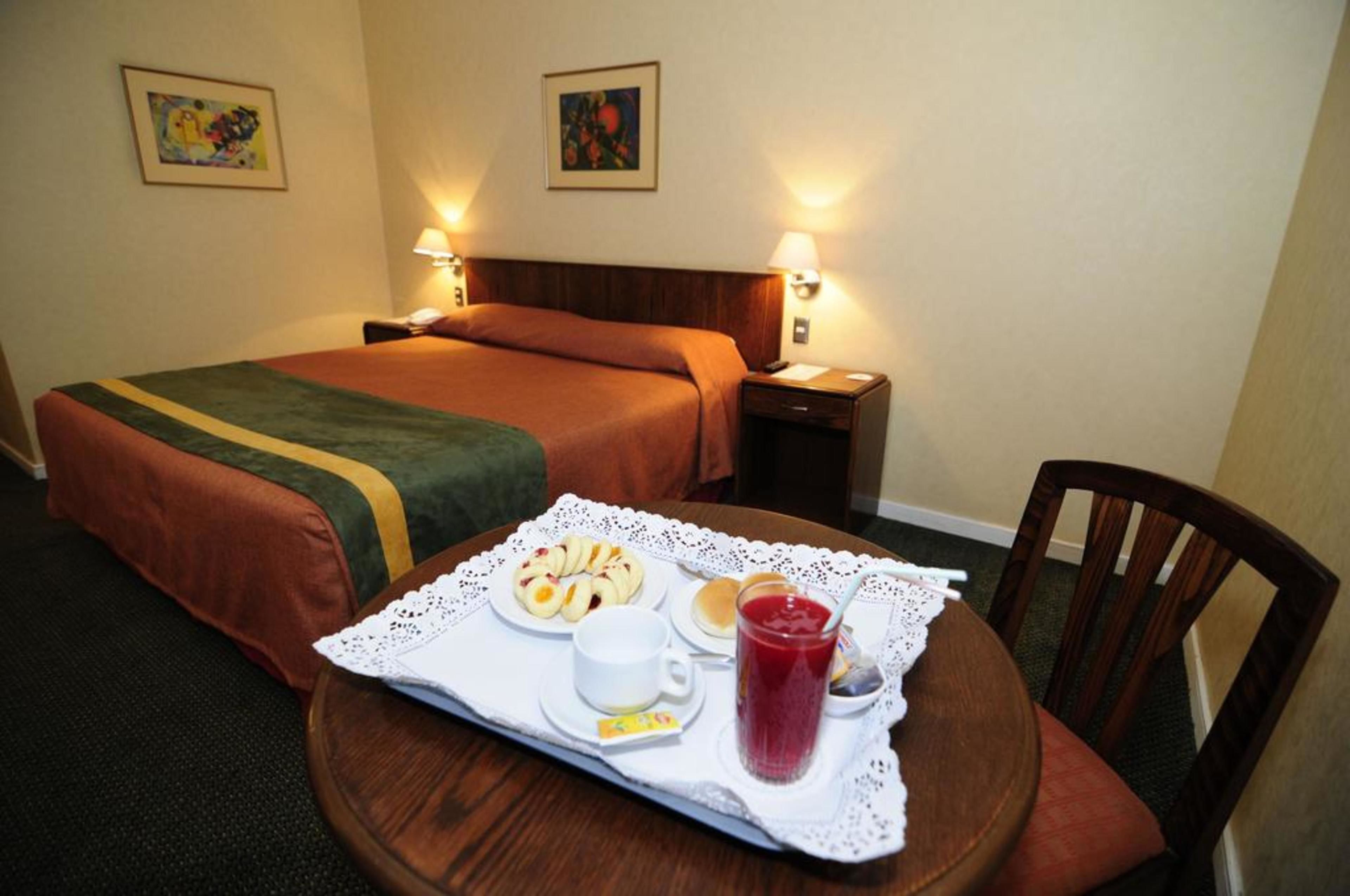 standard room | 1 bedroom, premium bedding, minibar, in-room safe