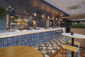 Bar (in der Unterkunft)