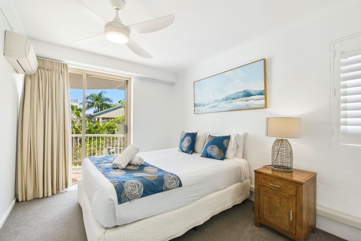 Individually decorated, individually furnished, desk, laptop workspace