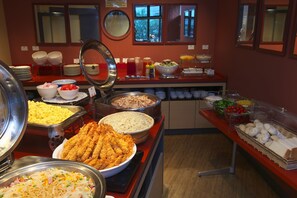 Daily buffet breakfast for a fee - Chisun Inn Nagoya (Nagoya)