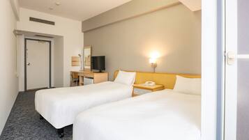 Standard-Zweibettzimmer, Nichtraucher (Renovated) | Schreibtisch, Verdunkelungsvorhänge, Bügeleisen/Bügelbrett
