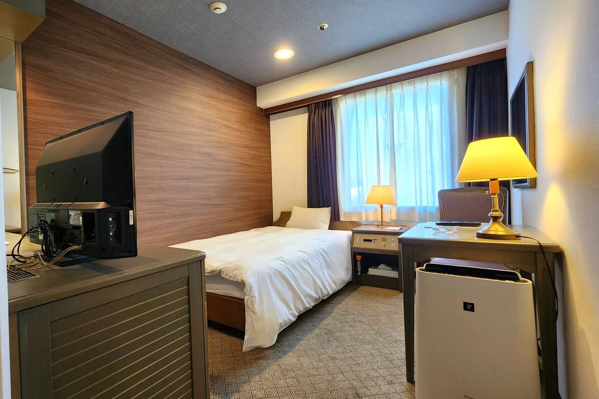 Desk, blackout curtains, iron/ironing board, free WiFi