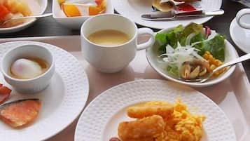 Daily buffet breakfast for a fee