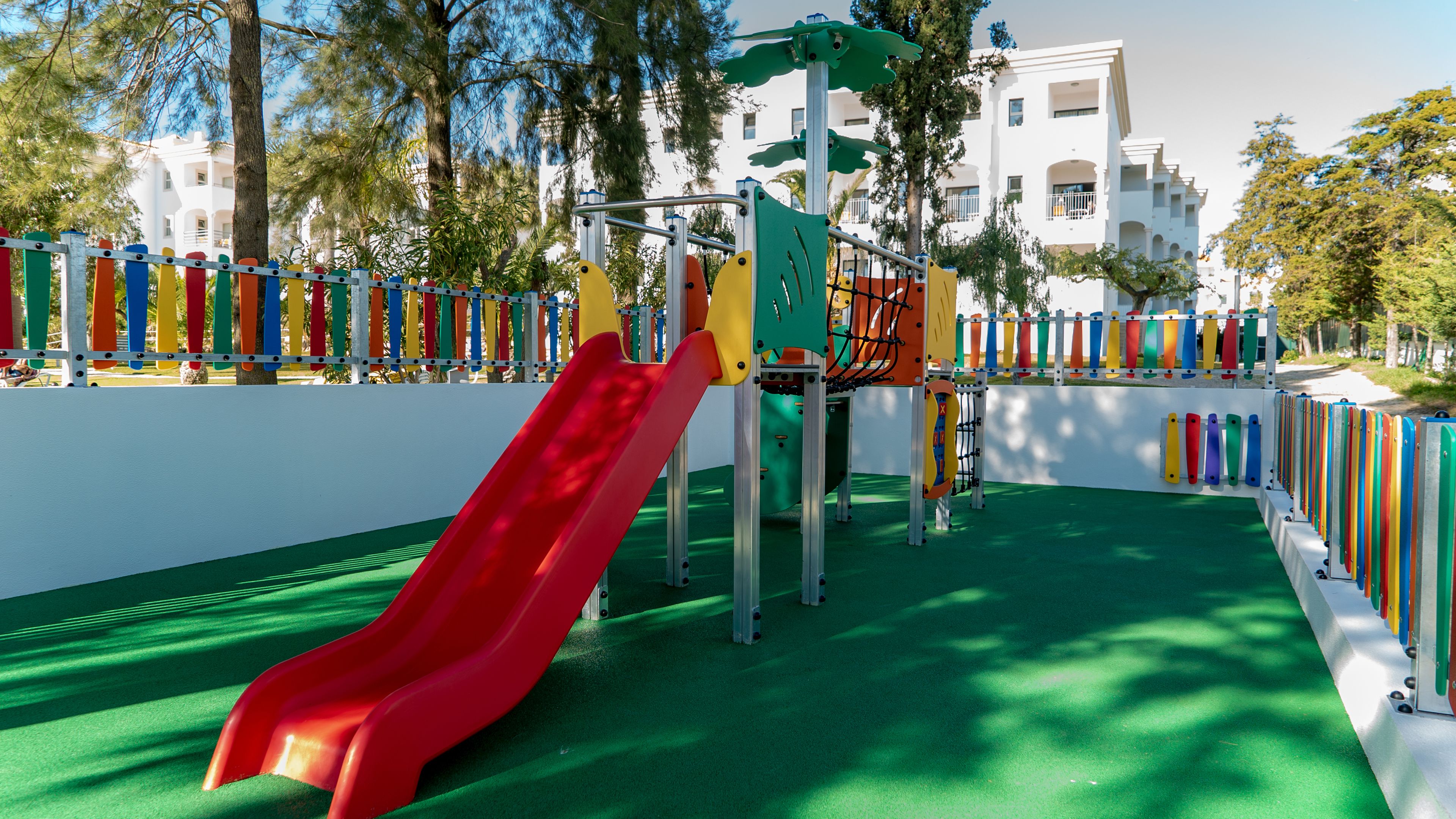Children’s play area – outdoor