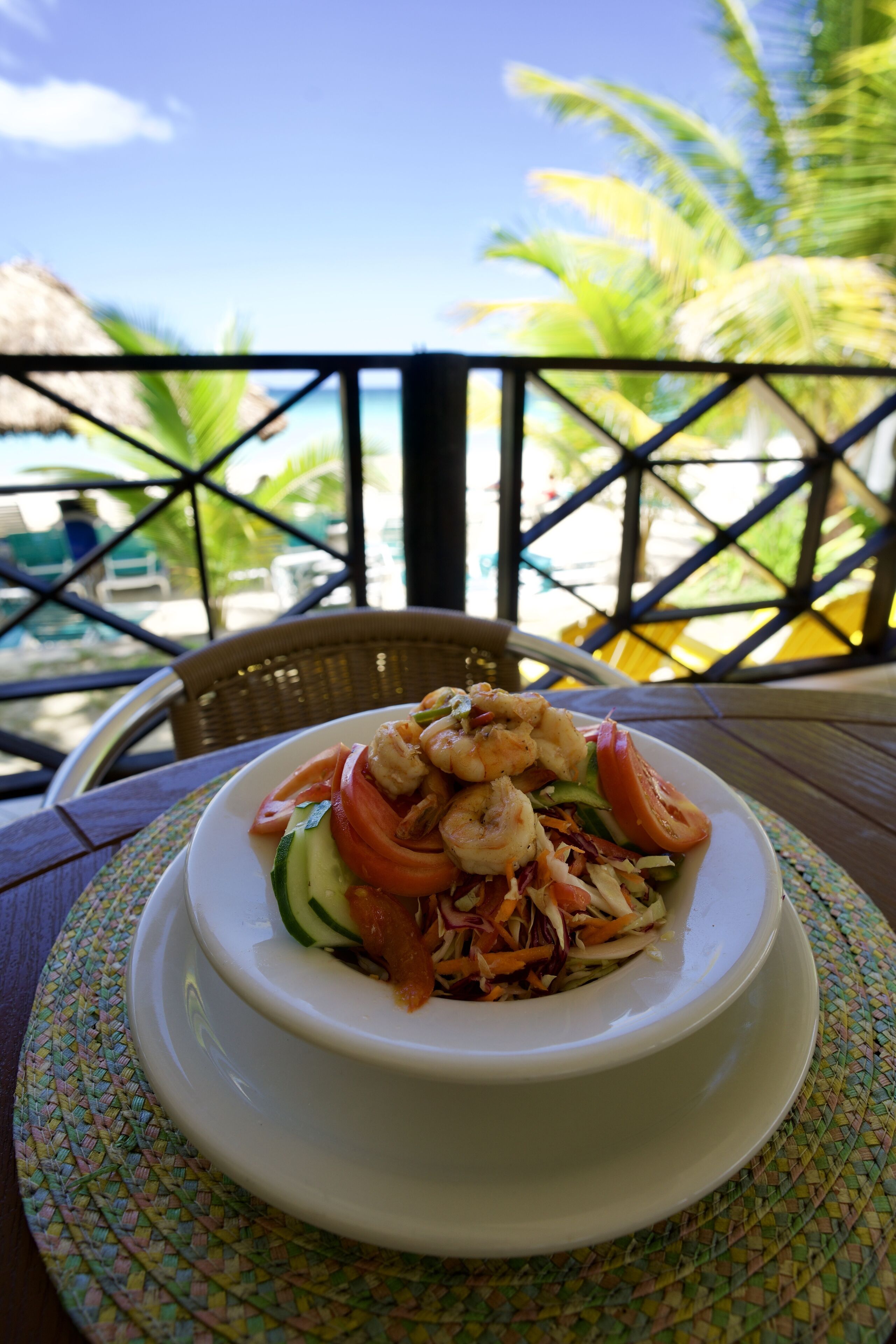 Breakfast, lunch served; local cuisine, beach views 