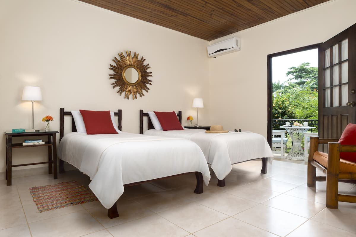 Garden Kitchennette | In-room safe, WiFi (free), bed sheets