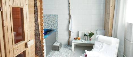 전신 트리트먼트, 아로마테라피, 타이 마사지, 스포츠 마사지, 바디 랩, 바디 스크럽