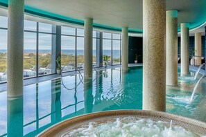 Salas de tratamiento para parejas, un sauna, baño turco