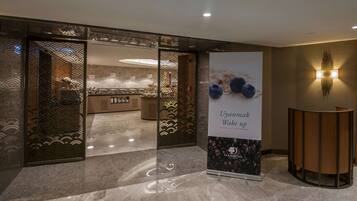 2 Restaurants, Abendessen, türkische Küche