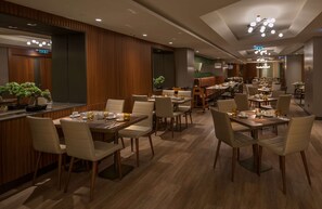 2 Restaurants, Abendessen