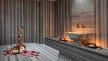 Couples treatment room(s), Turkish bath/hammam, aromatherapy, massages