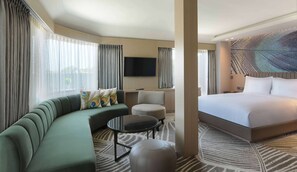 Suite, 1 Queen-Bett (Bosphorus) | Hochwertige Bettwaren, Daunenbettdecken, Select-Comfort-Betten, Minibar