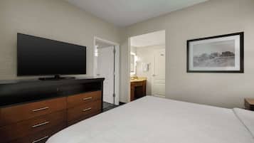 Suite, Accessible, Non Smoking | In-room safe, desk, iron/ironing board, free cribs/infant beds