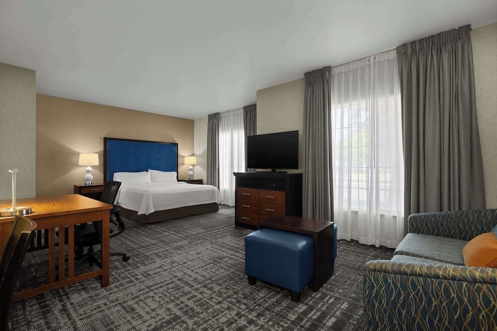 In-room safe, desk, iron/ironing board, free cots/infant beds