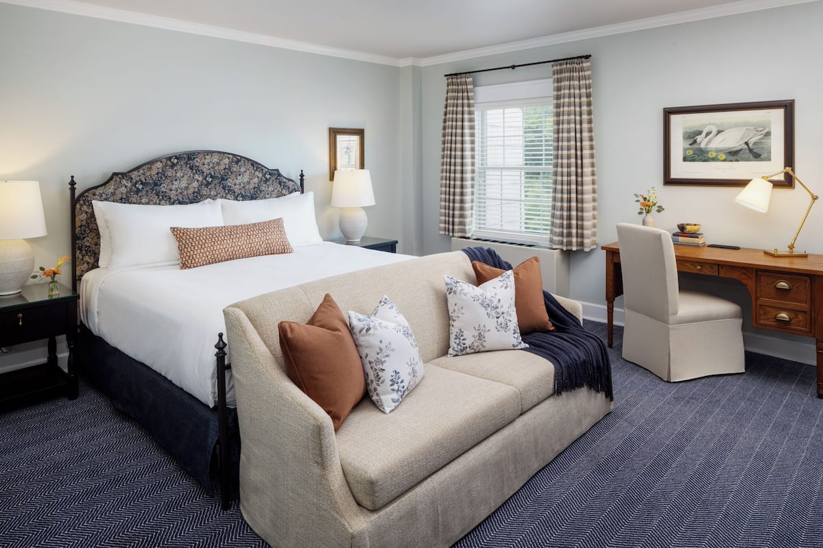 Deluxe King Room | Verduisterende gordijnen, een strijkplank/strijkijzer, gratis wifi