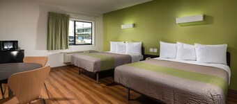 Motel 6 Canoga Park, CA