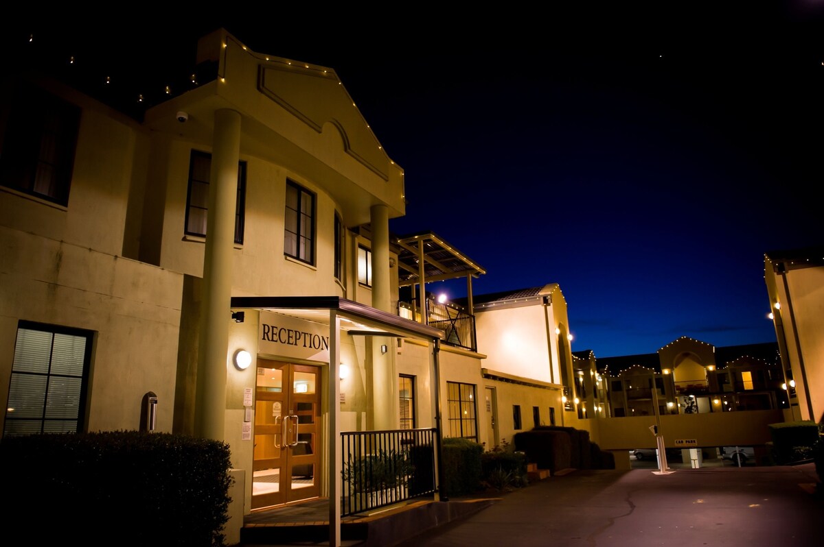 Best Western Plus Canberra Central Apartments