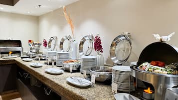 Tägliches Frühstücksbuffet (389 MXN pro Person)