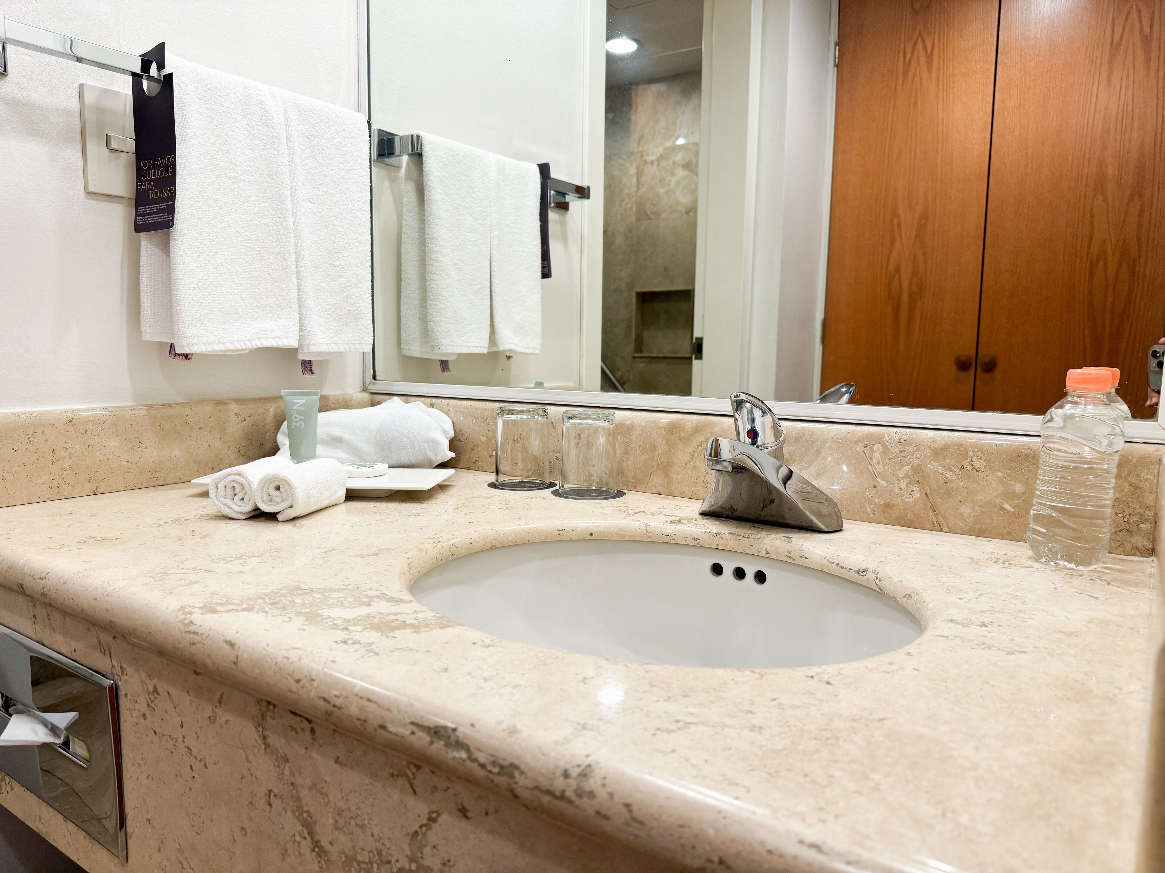 room, 1 king bed, city view | bathroom | shower, rainfall showerhead, free toiletries, hair dryer