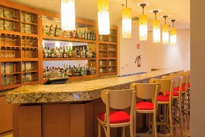 Breakfast, lunch, dinner and brunch served - Courtyard by Marriott Villahermosa Tabasco (Villahermosa)