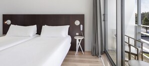 Minibar, free cots/infant beds, free WiFi - Marialva Park Hotel (Cantanhede)