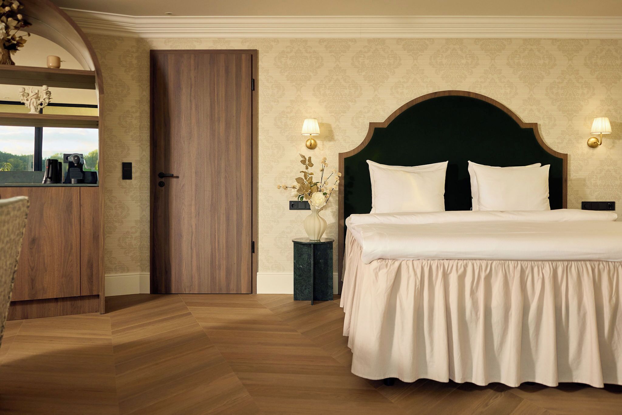 Royal Suite - Gartenseite | Minibar, Zimmersafe, Schreibtisch, Verdunkelungsvorhänge