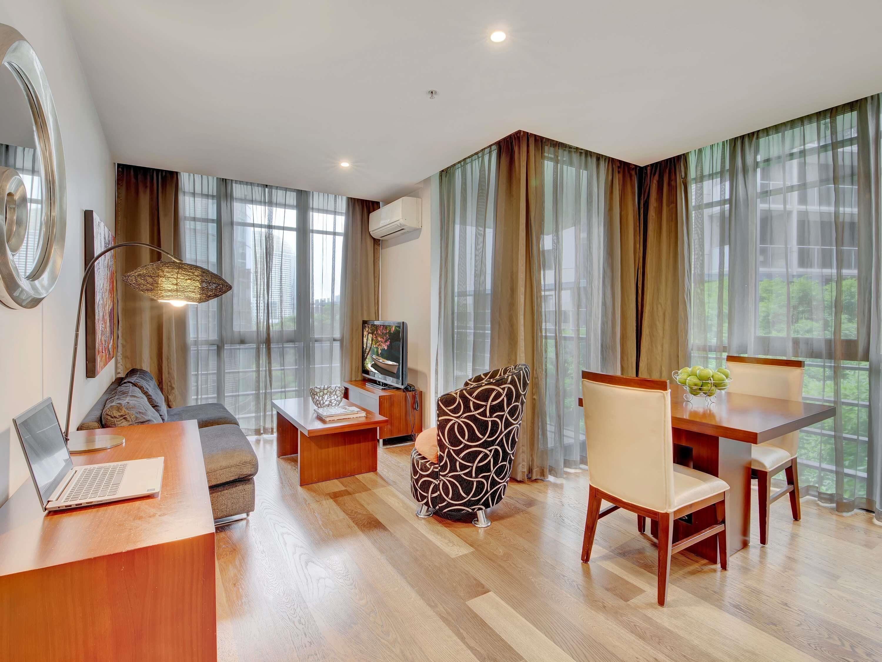 Décoration personnalisée, ameublement personnalisé, bureau