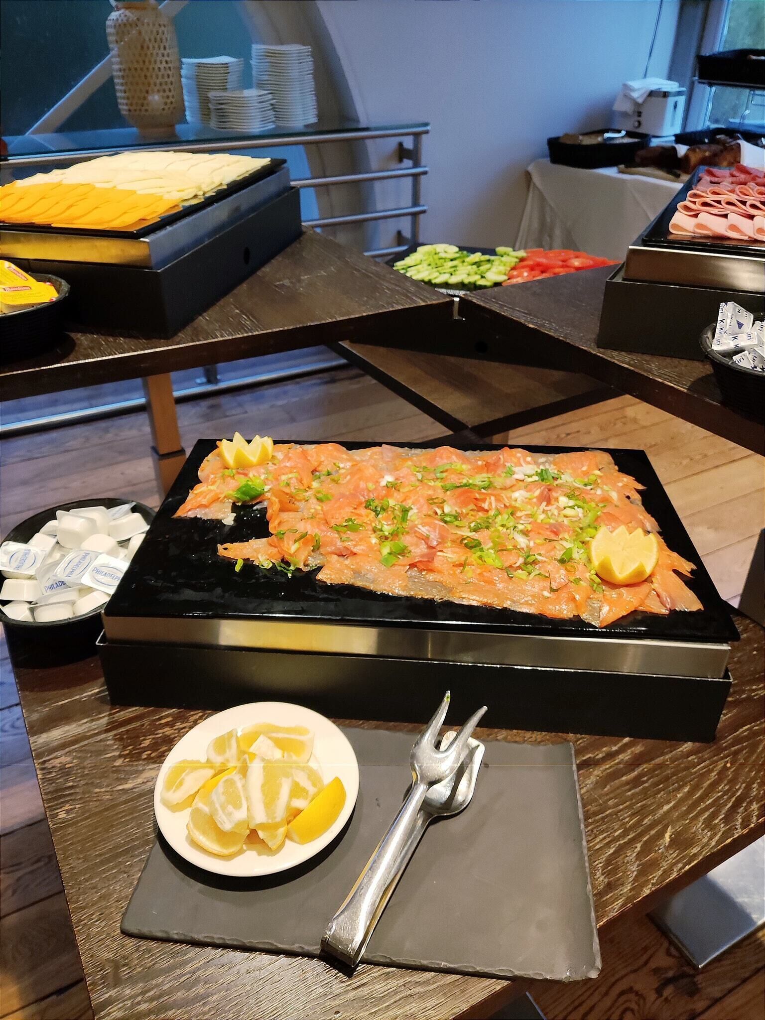 daily buffet breakfast (eur 30 per person)