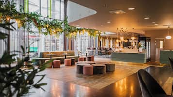Der serveres morgenmad, frokost og aftensmad