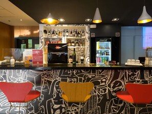 酒吧（店内）