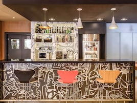 Bar (en el alojamiento)